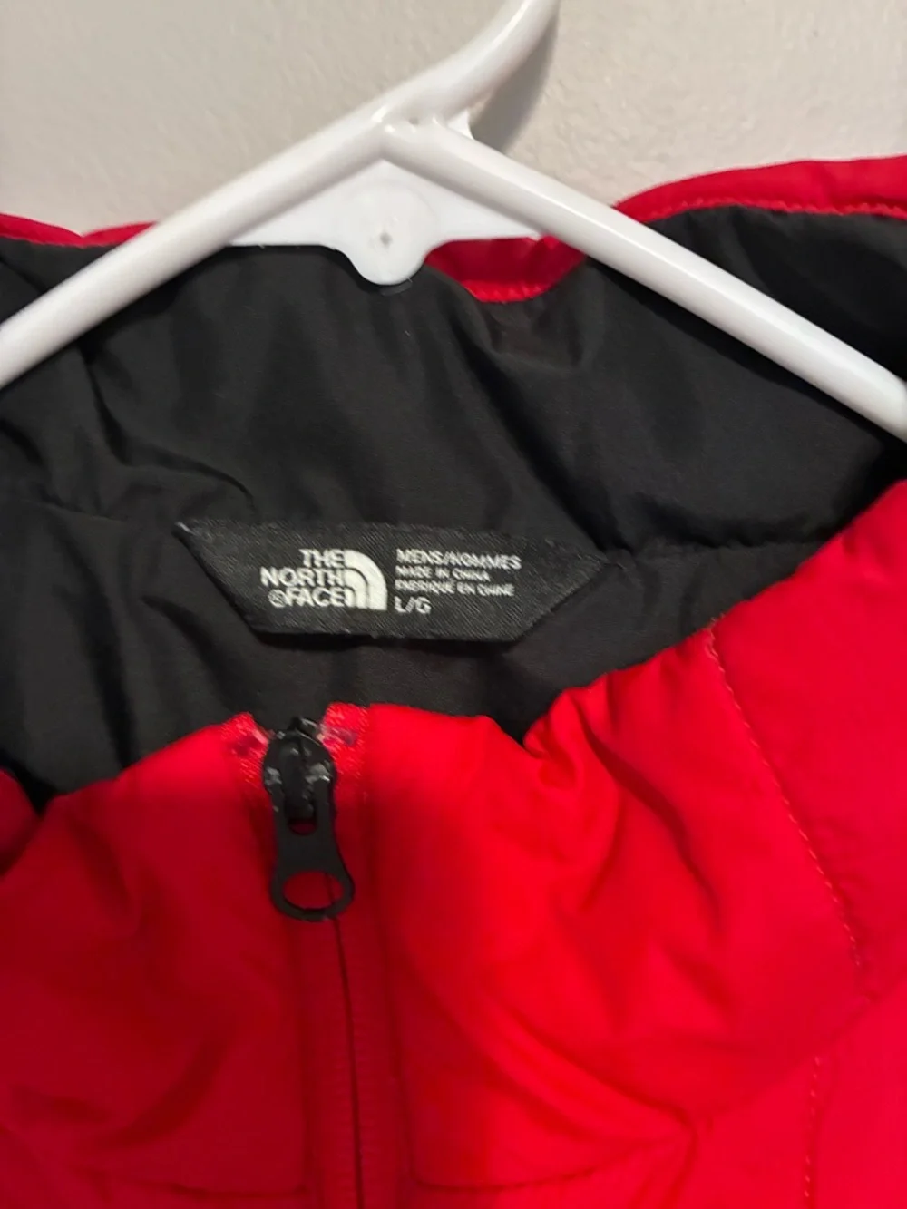 The North Face Men’s Large Red Quilted Insulated Full Zip Jacket Outdoor Hiking